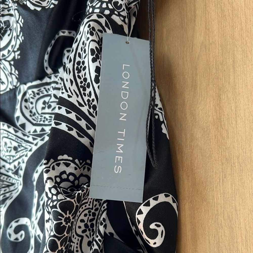 London Times Black and White Paisley Dress - Picture 8 of 12
